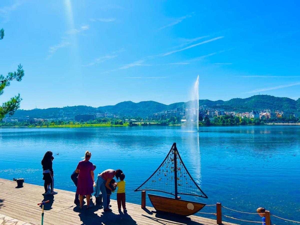 Lake Escape - Home 2 Tirana Eksteriør billede